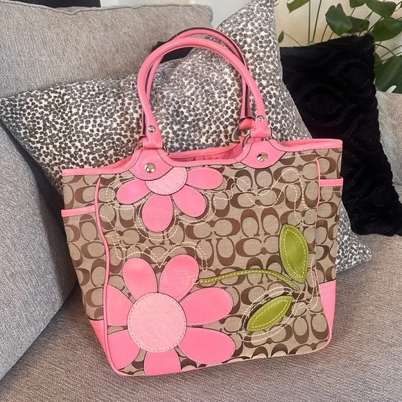 Coach Pink Floral Daisy Bleeker Signature Leather Shoulder Tote Bag - Picture 2 of 9